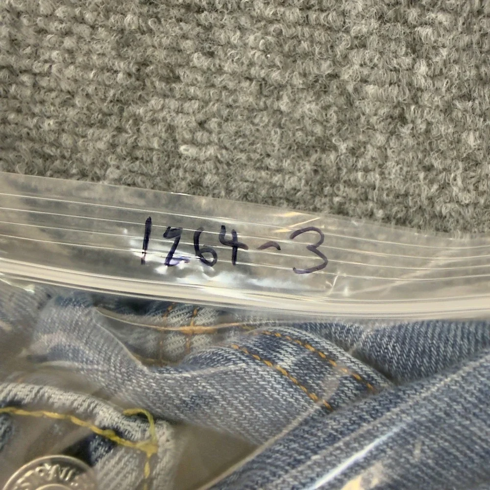 Levis 505 Regular Fit Straight Leg Jeans Medium Wash Blue Size W34 L30